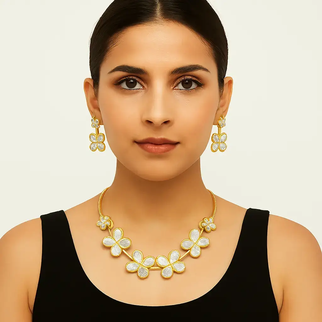 Modern Elegant Necklace Set with Butterfly-Inspired Floral Motifs - Image 3