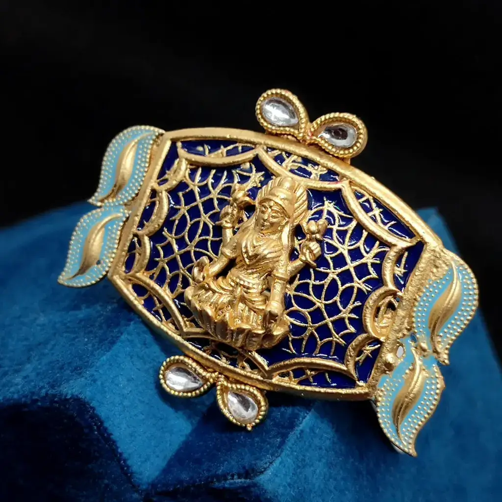 Traditional Goddess Lakshmi Temple Finger Ring - Image 2