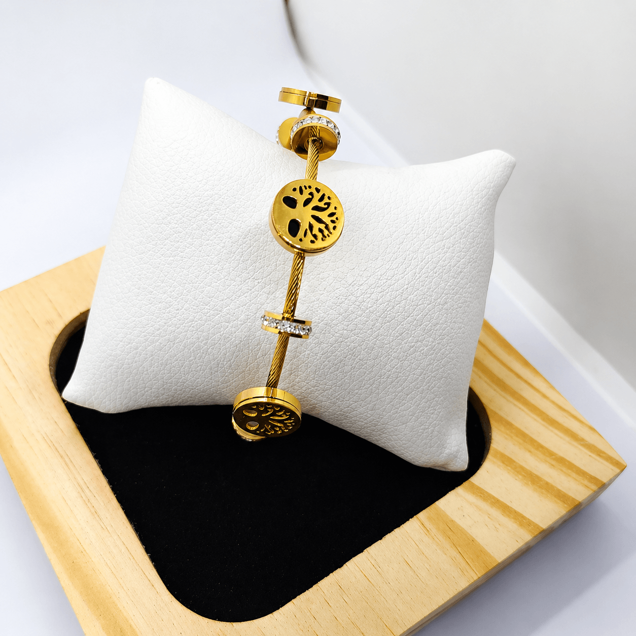 Gold Plated Tree of Life Bracelet with Crystal Ring Charm – Elegant Adjustable Bracelet for Women