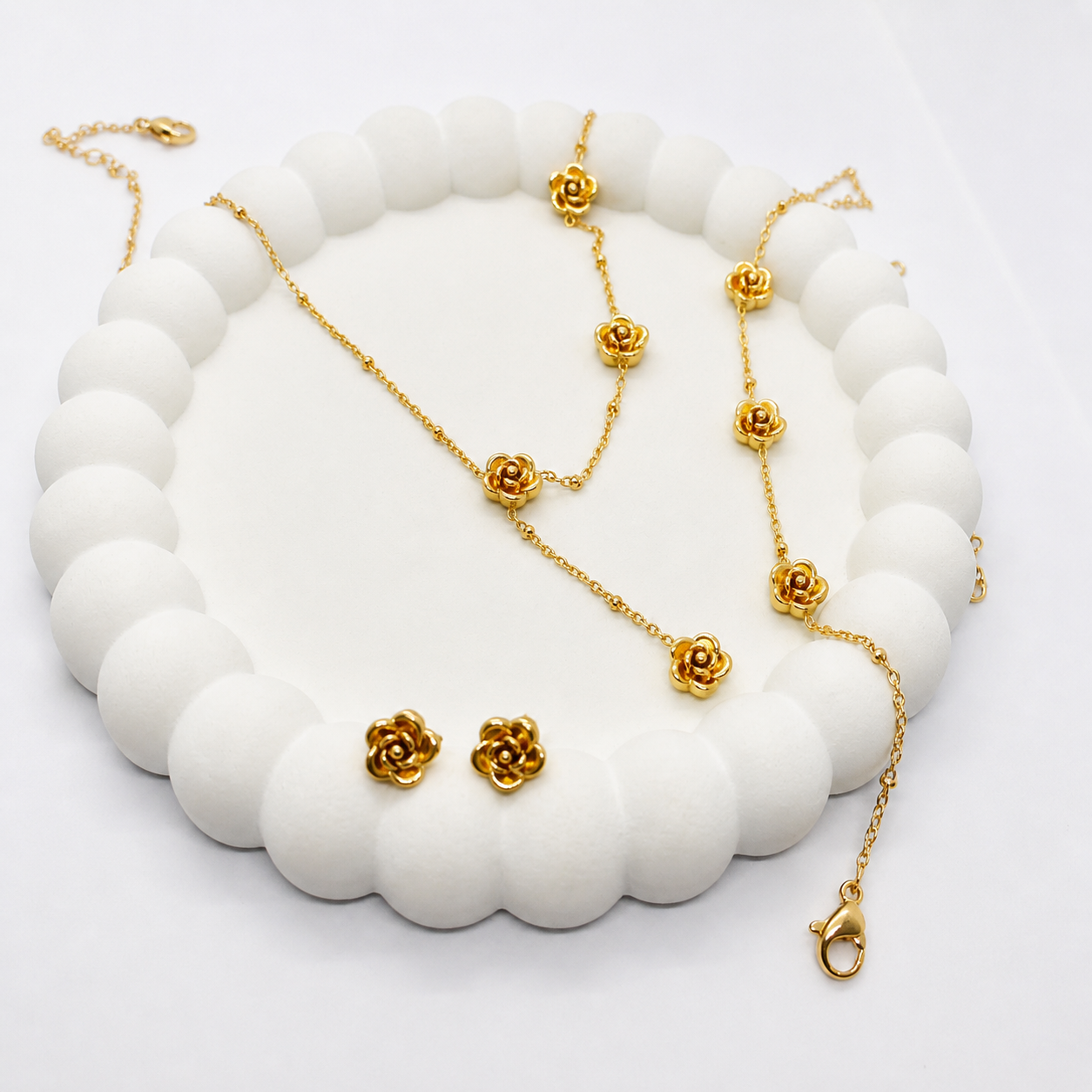 Elegant Gold Rose Charm Necklace Set for Women – Minimal Floral Imitation Jewelry with Matching Earrings