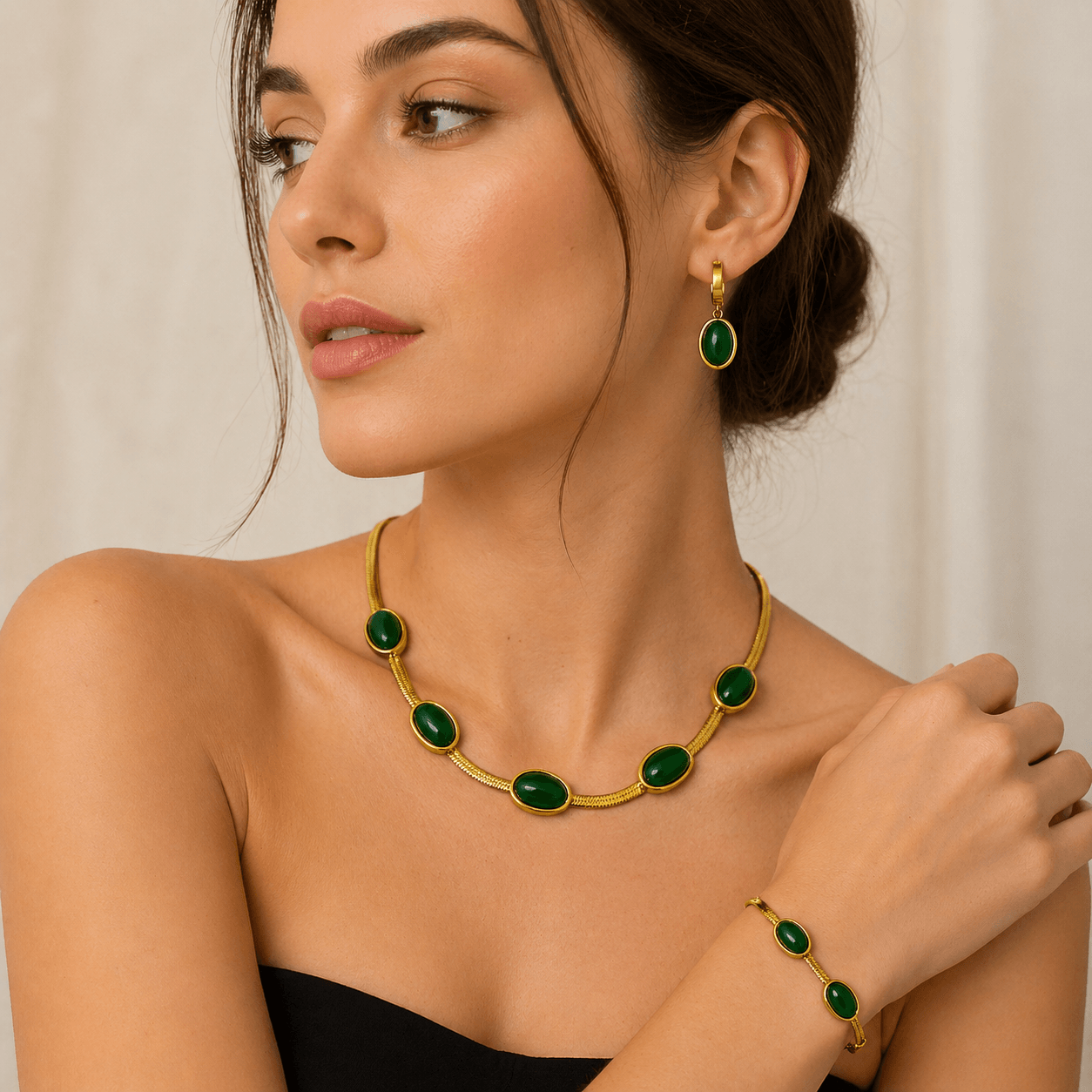 Emerald Green Oval Stone Gold-Plated Necklace Set with Earrings & Bracelet - Image 3