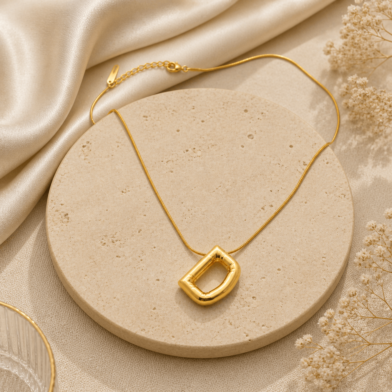 Geometric Pendant Necklace for Women – Minimalist D-Shaped Charm - Image 2